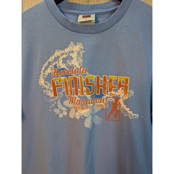 Vtg Honolulu Marathon T Shirt Nike Mens Small Blue Hawaii Running Finisher Y2K - Picture 2 of 8